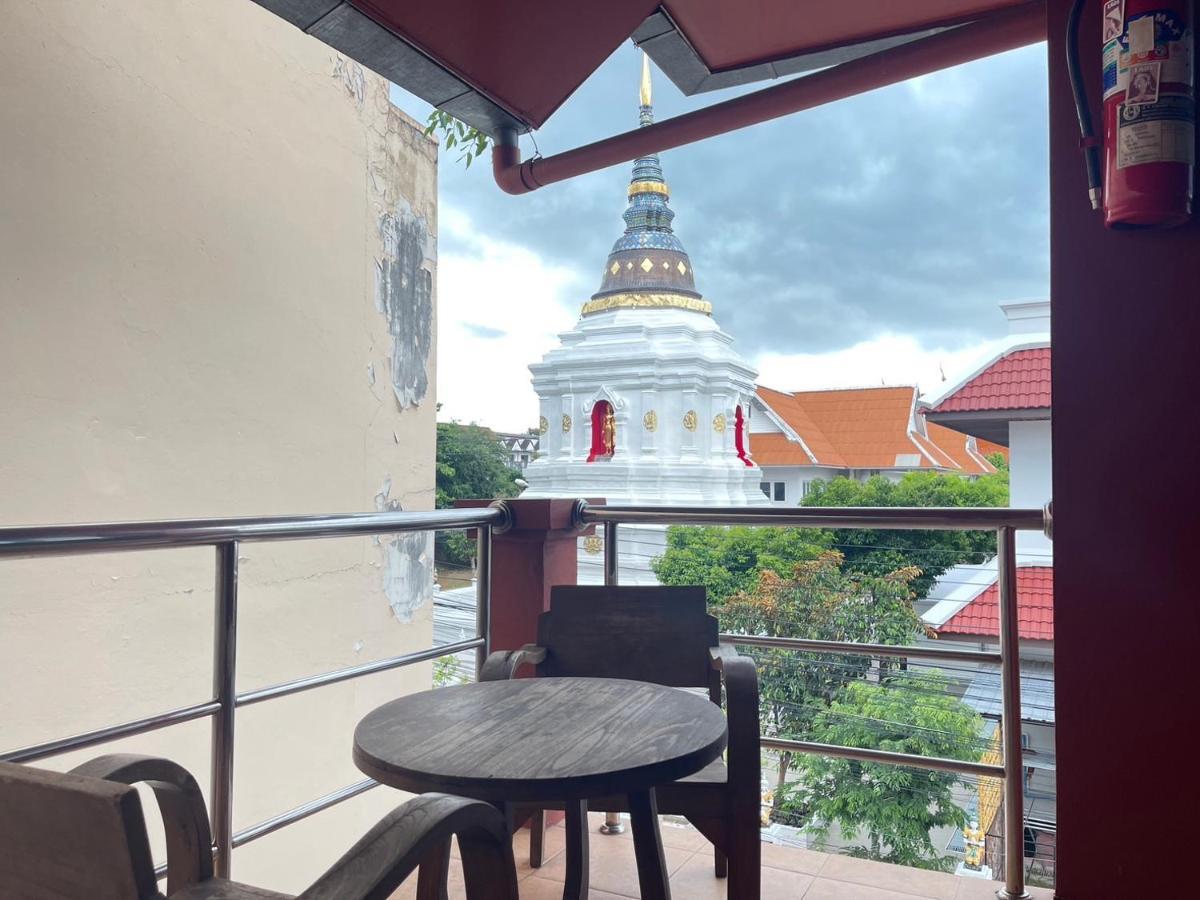 Baan Chinnakarn Chiang Mai Esterno foto