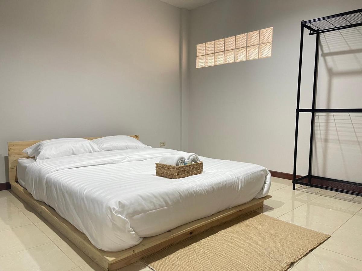 Baan Chinnakarn Chiang Mai Esterno foto