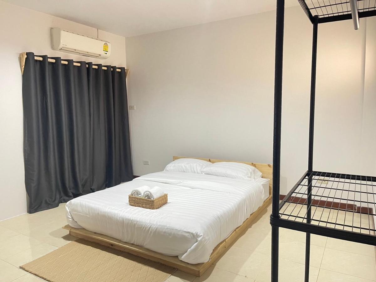 Baan Chinnakarn Chiang Mai Esterno foto
