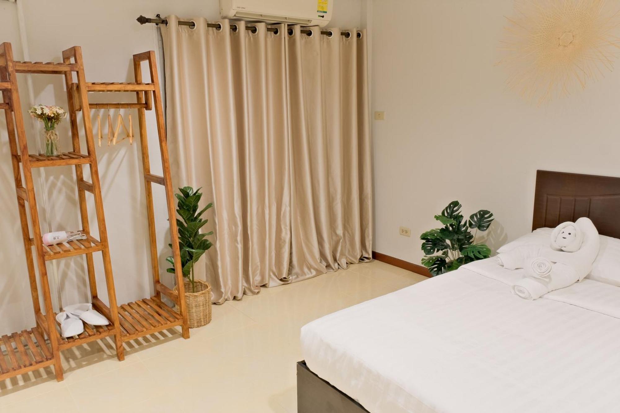Baan Chinnakarn Chiang Mai Esterno foto